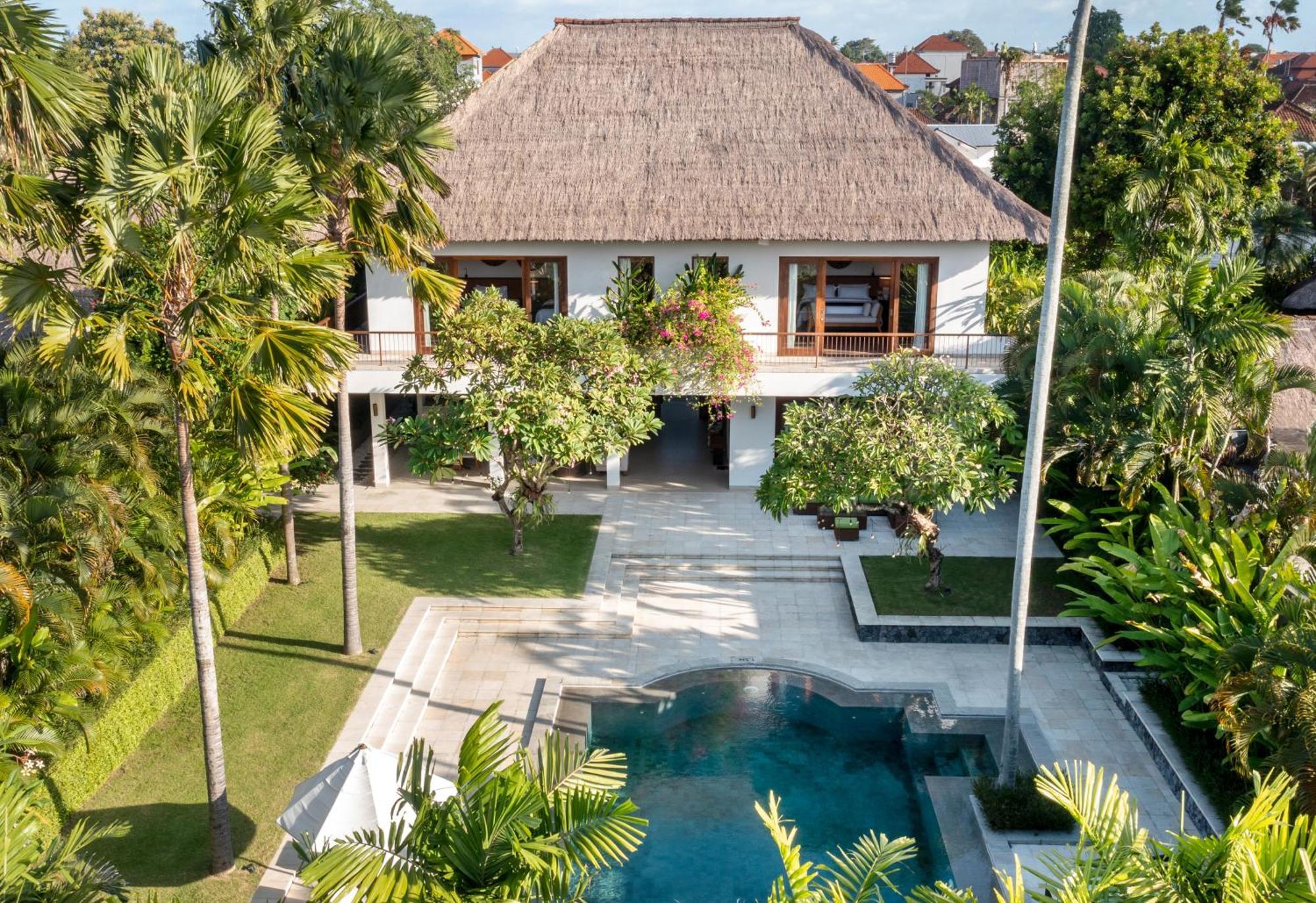 विला Impiana Private Seminyak (Bali)